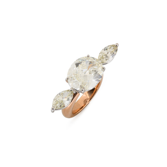 DAP.222643_Anastasia Kessaris_Firefly Diamond Ring