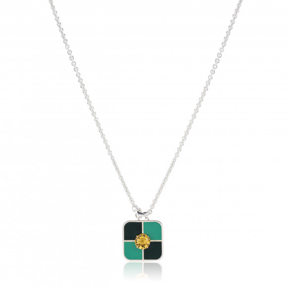 KRP.212455_DFE.179314_DSC_8089_Chess Pendant Necklace